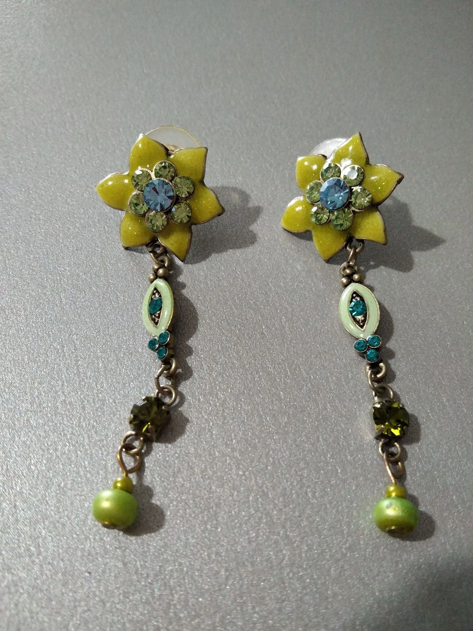 Boucles d'oreilles pendantes 